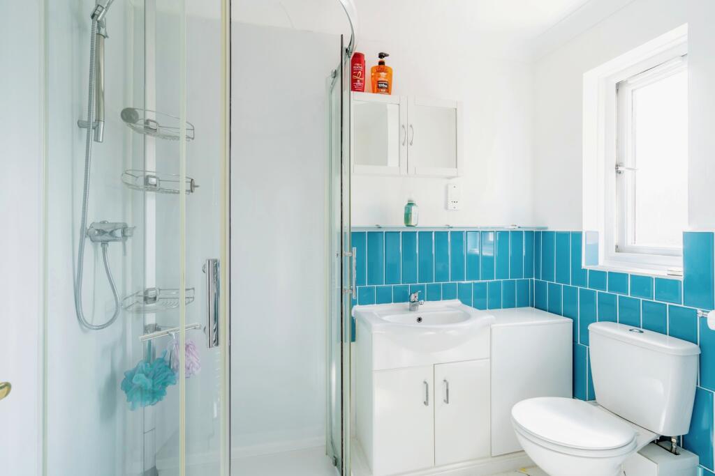 Main ensuite