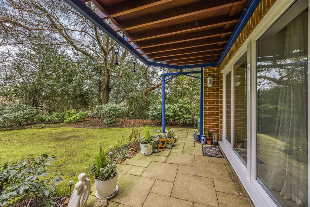 2 Stockwood Court, 19 St Winifred's Road, Bournemo