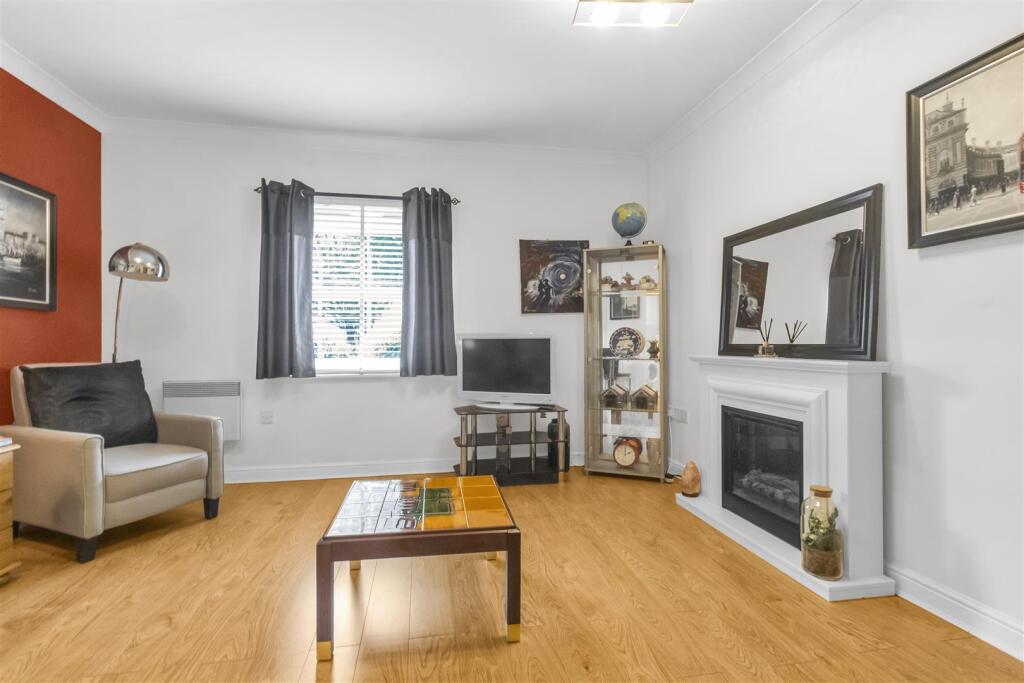 Solomons Court (7).jpg