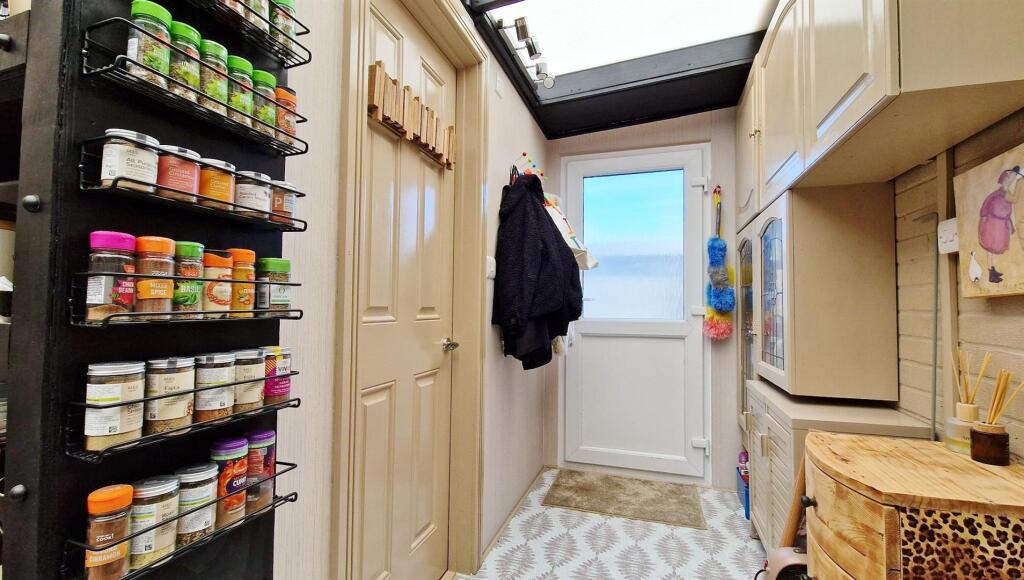 Utility/Multi Use Room