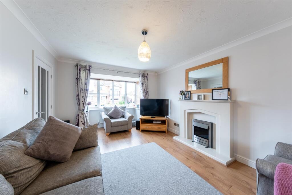 14 Carnoustie Close-012.JPG