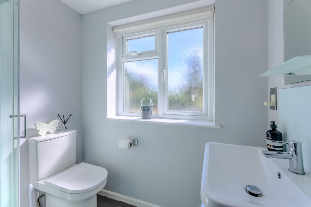 2 Bathrooms on First Floor