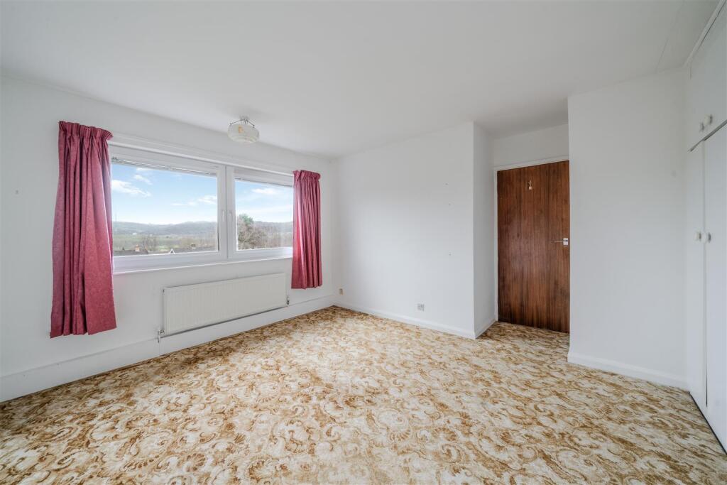 Bedroom 4.jpg