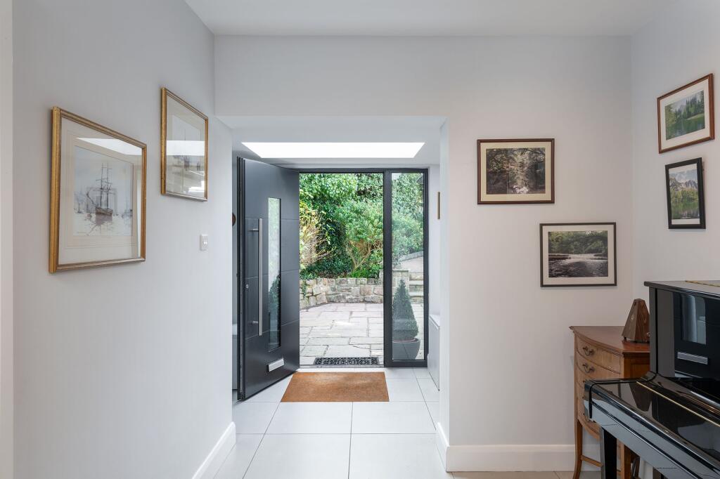 Entrance Hall, 2 Yorke Road, Dartmouth