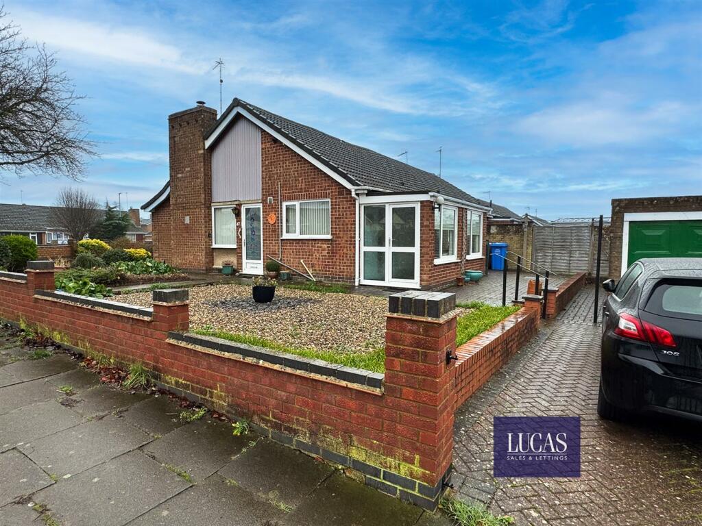 47 Pennine Way Kettering-15.jpg