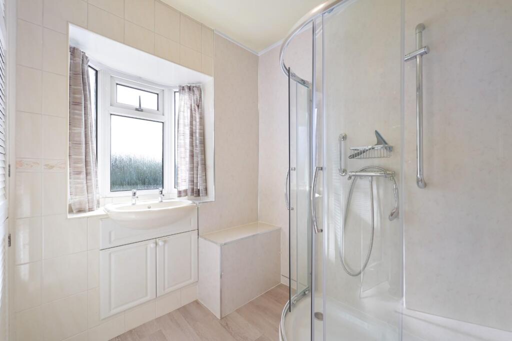 STONELEIGH CRESCENT  (12).jpg