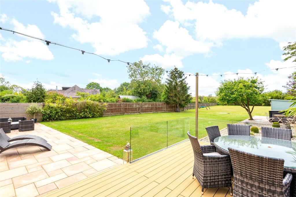 Rear Patio / Decking