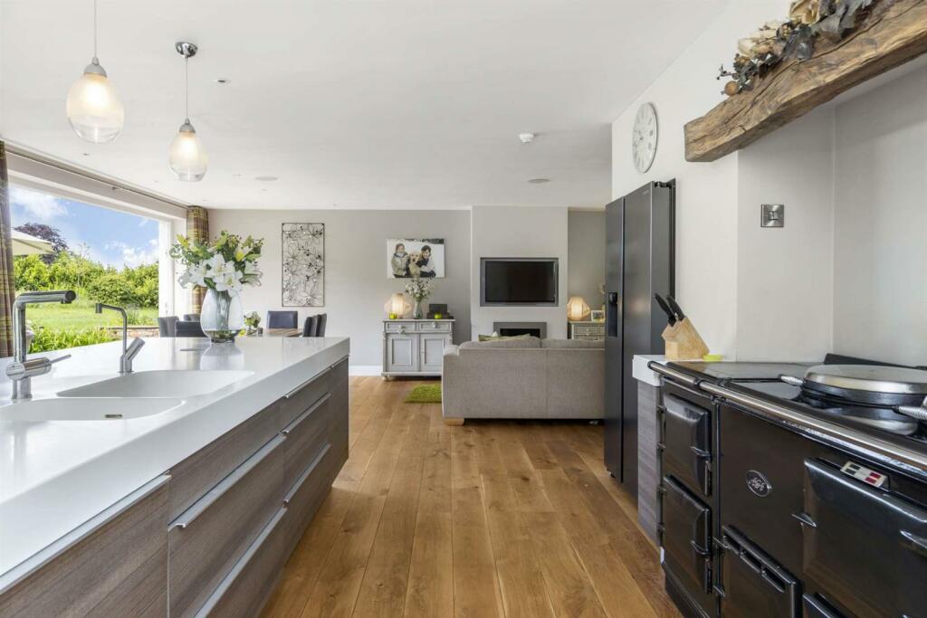 RUSHAM END Christmas Hill, Shalford, Guildford, GU