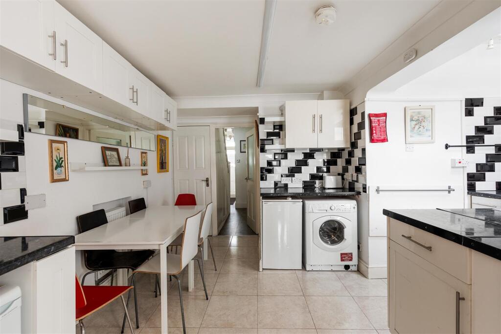 Ramsay Road, E7