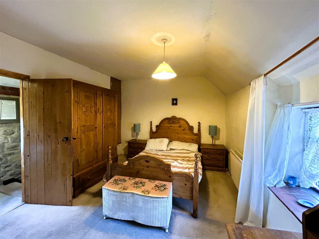 bed 1.JPG