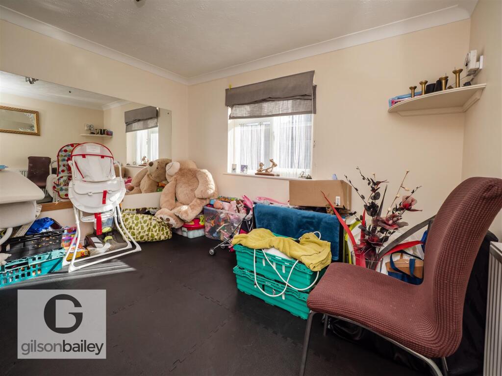 Larkfield-22.jpg