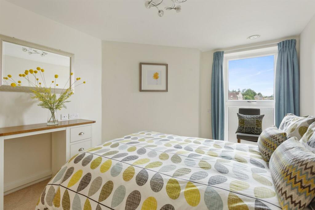 03-SHPMCS_14AustenPlace_Bed2-3-medium.jpg