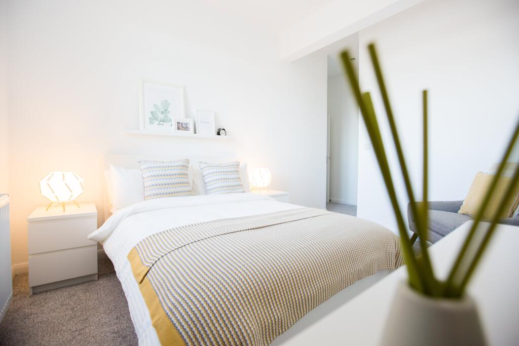 Master Bedroom 9