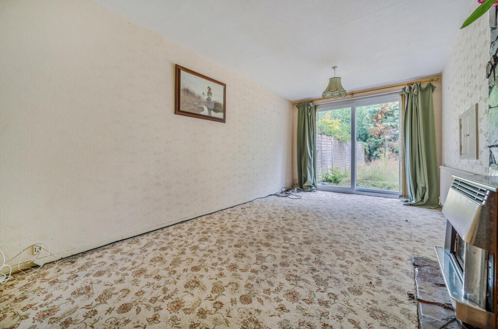 1304306-1-685e6b7...