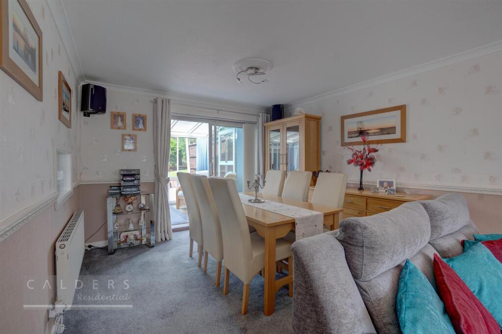 Perryscroft Crescent (17).jpg