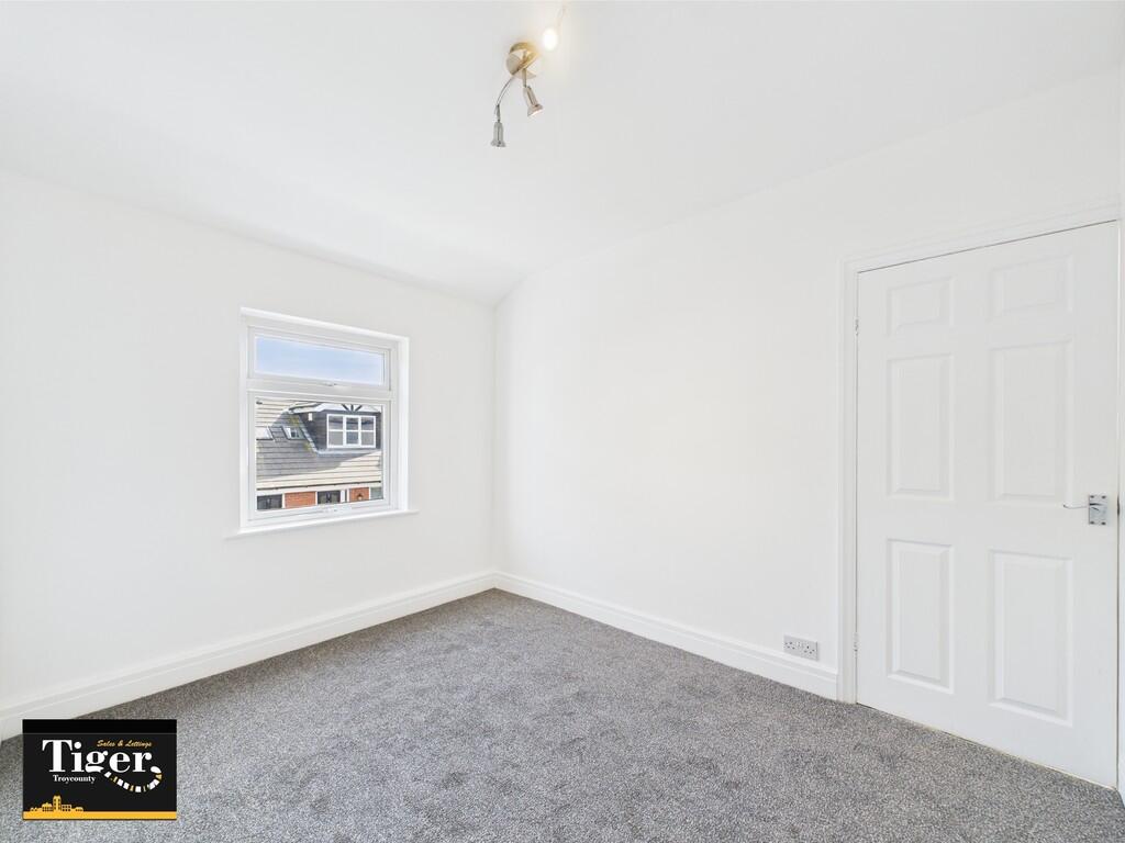 CAM02176G0-PR0574...