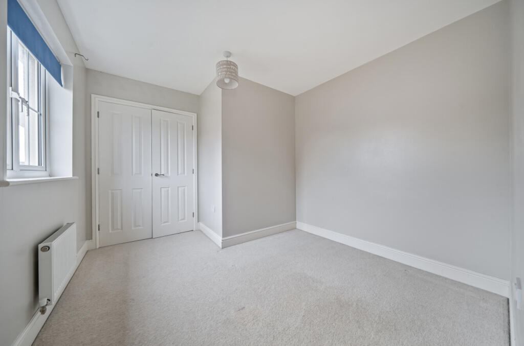 1358837-19-68dd50...