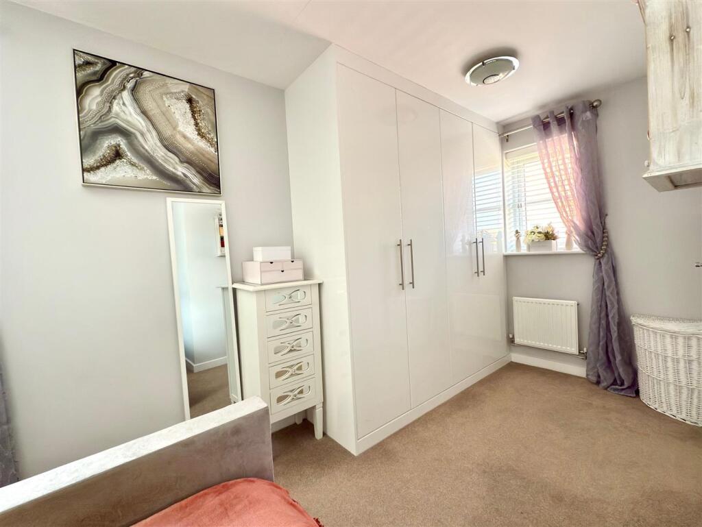 MASTER DRESSING AREA.jpg