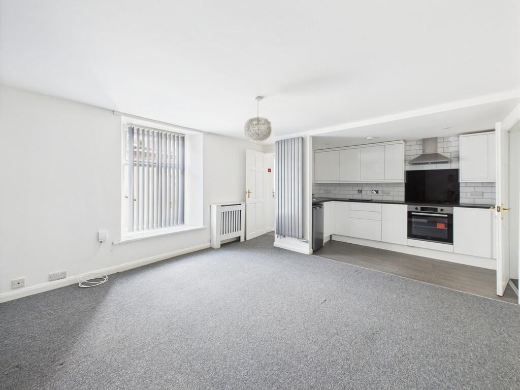 CAM03974G0-PR0194...