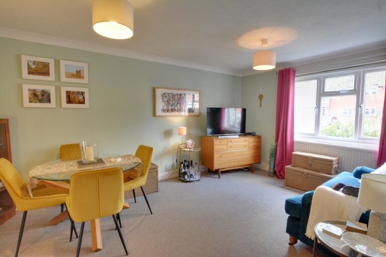 Lounge/Diner