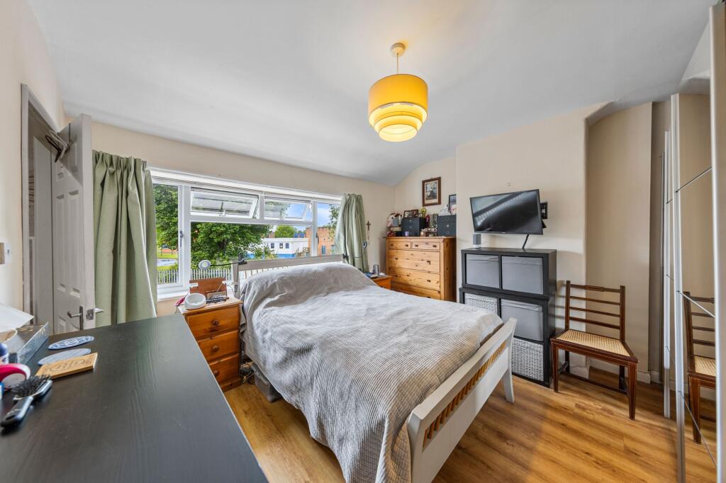 Bedroom (Downstairs)