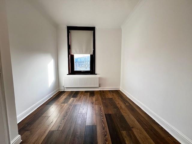 Bedroom1c.jpg