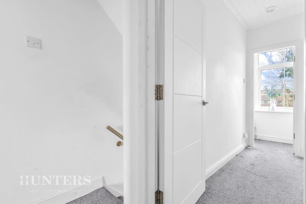 52 Northfield Road (12).jpg