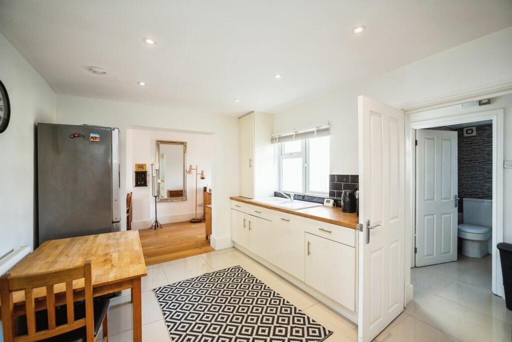 Kitchen/Breakfast