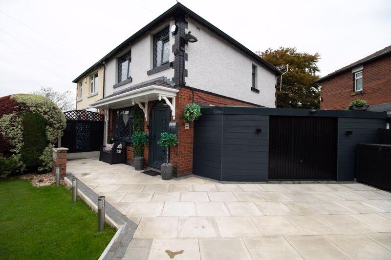 Side Elevation/Garage