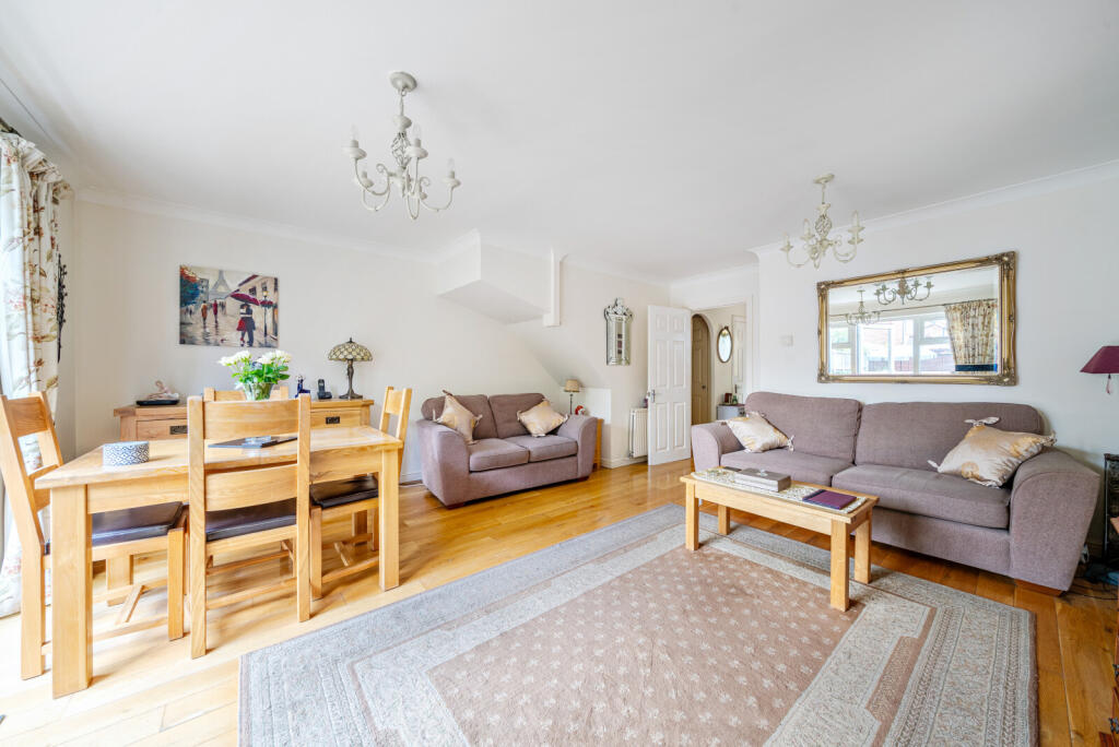 1295816-4-682c926...