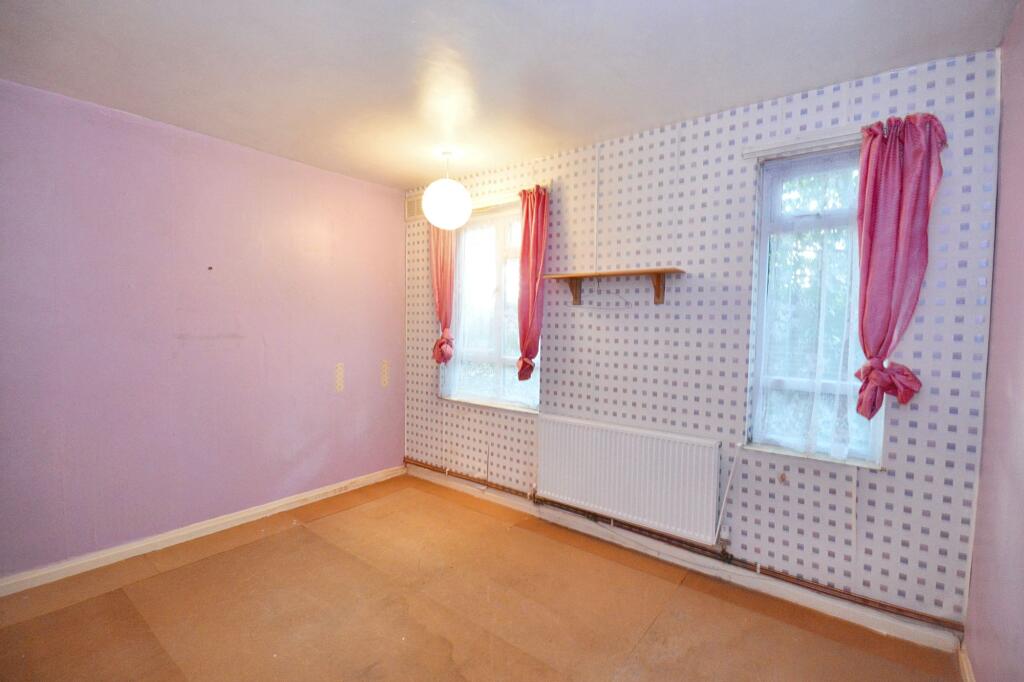 2 Walton Court &amp; Garage, Sheen Park, Richmond, TW9 1UL