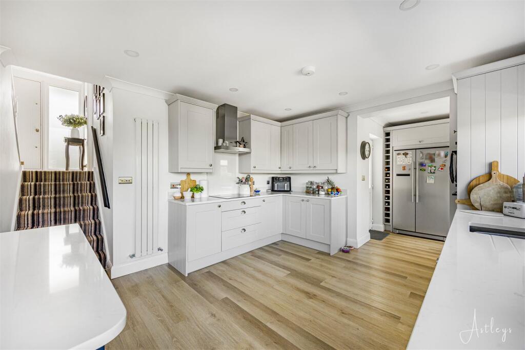 Open-plan kitchen/family room