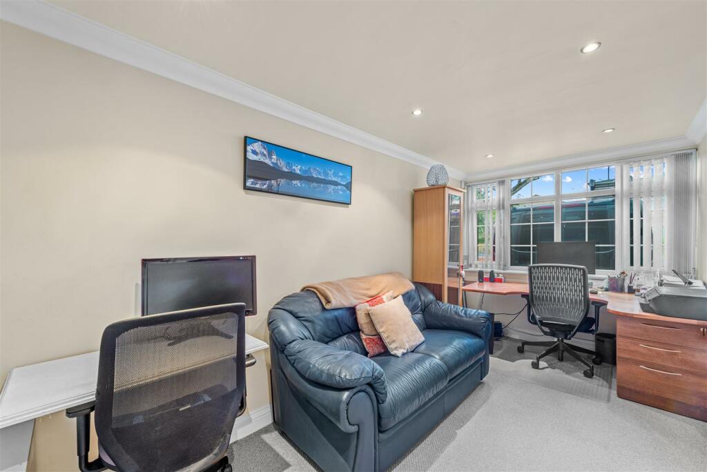Side Extension/Bedroom