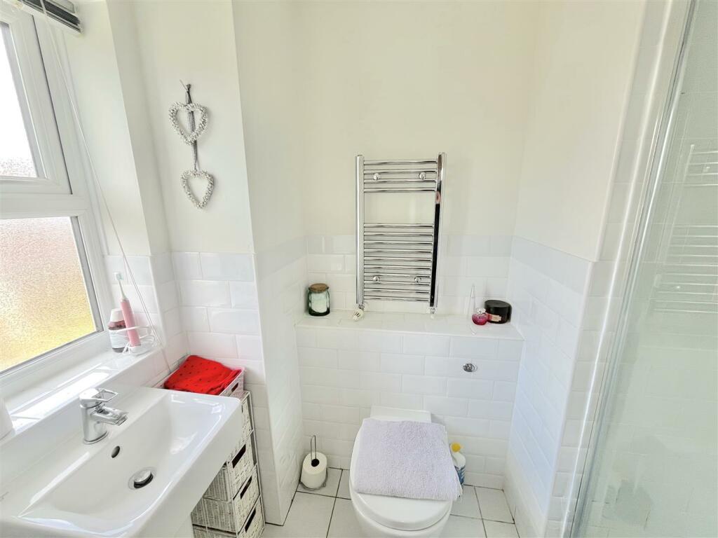 En-Suite Bathroom