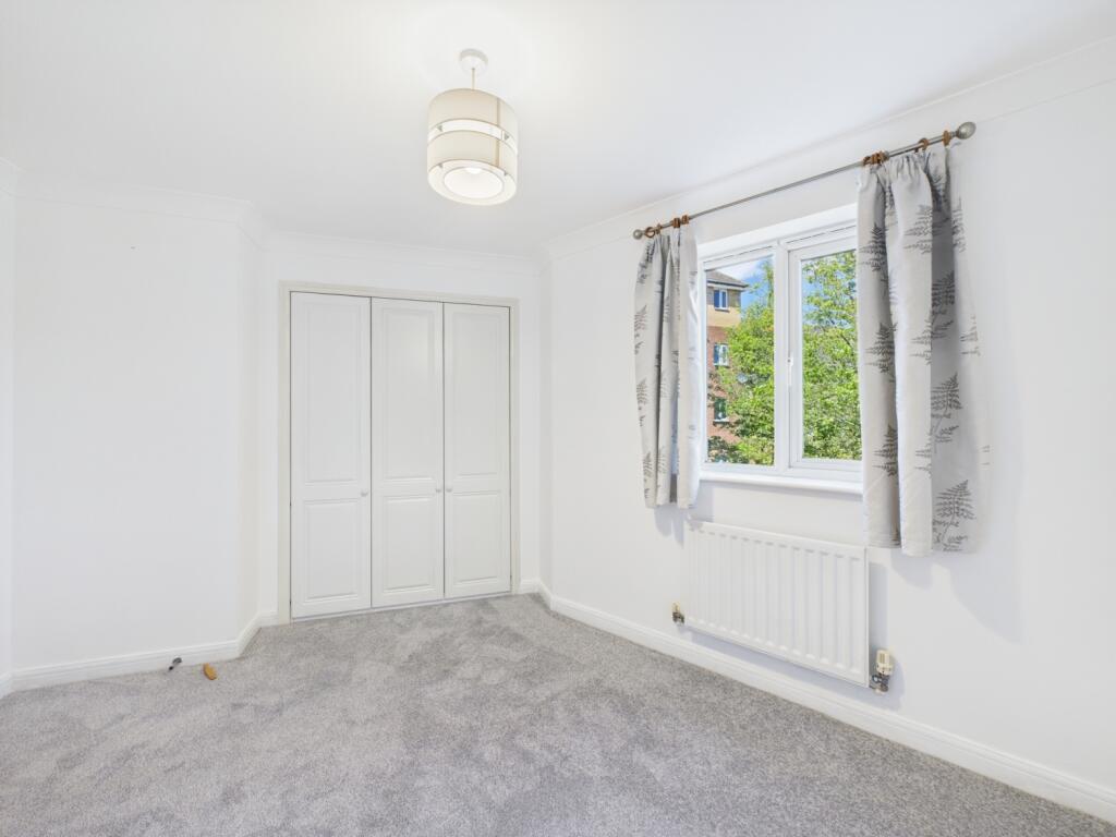 CAM01909G0-PR0323-STILL005