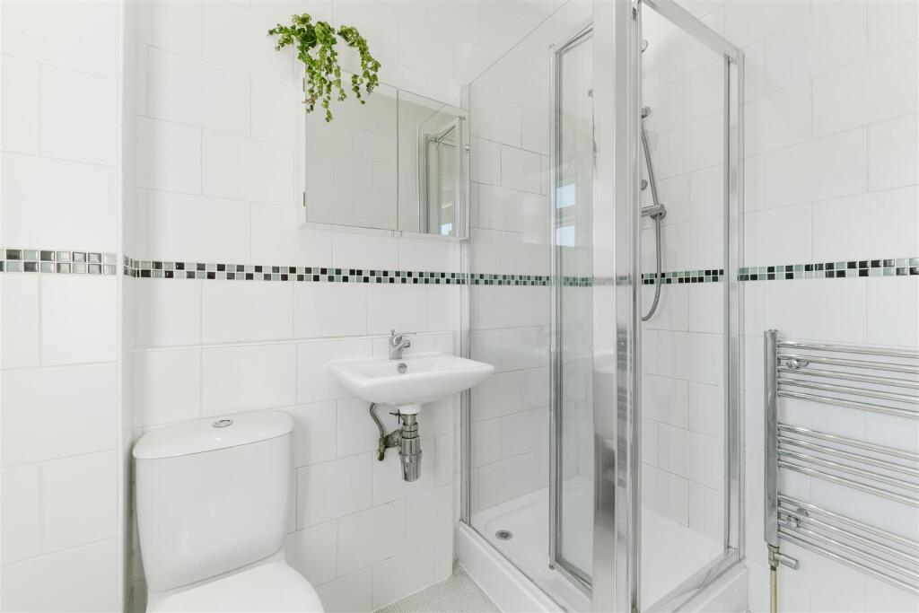 YEWLANDS CLOSE (17).jpg