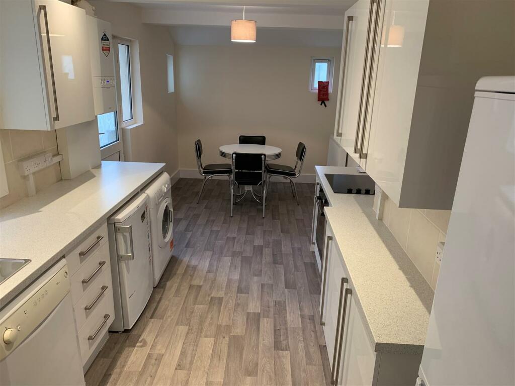 Kitchen/Living Room