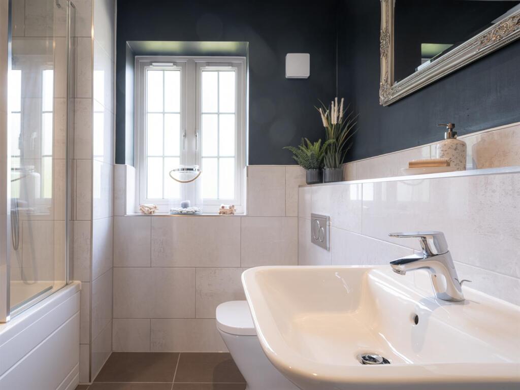 32 Studley Gardens-40.jpg