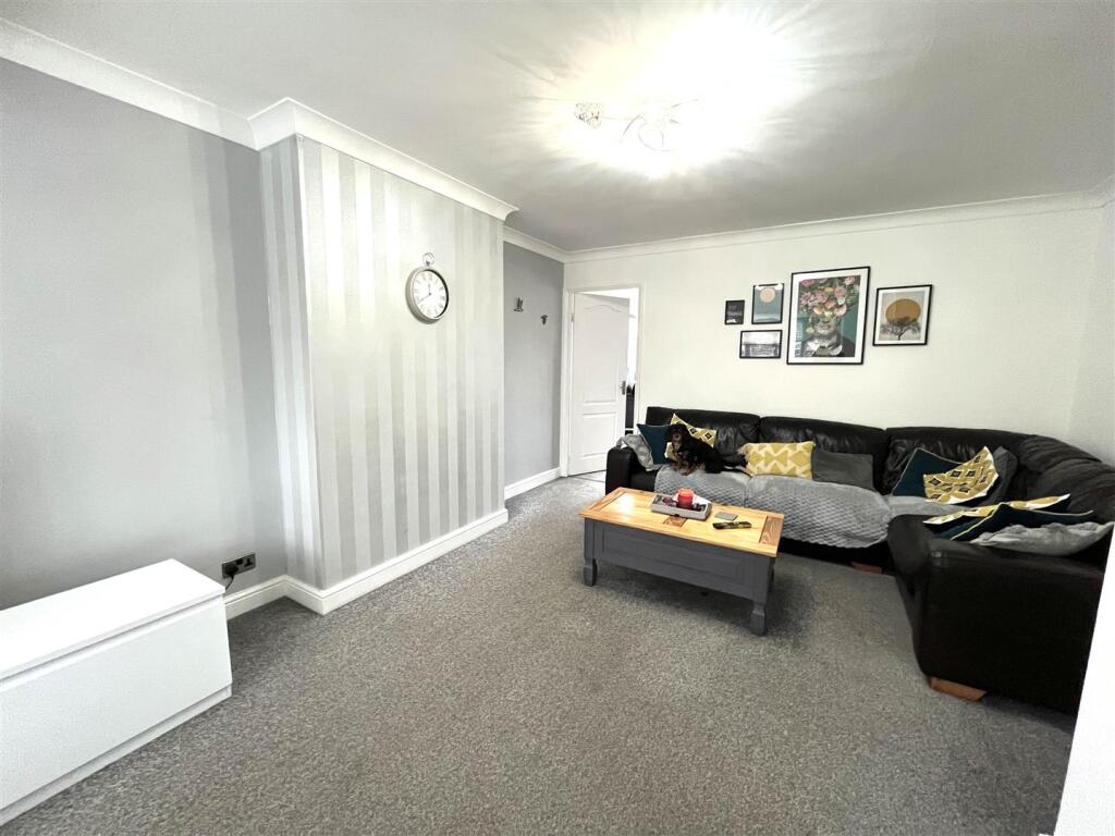 16 watt lounge 3.jpeg