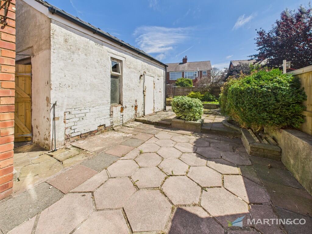 CAM02318G0-PR0498...