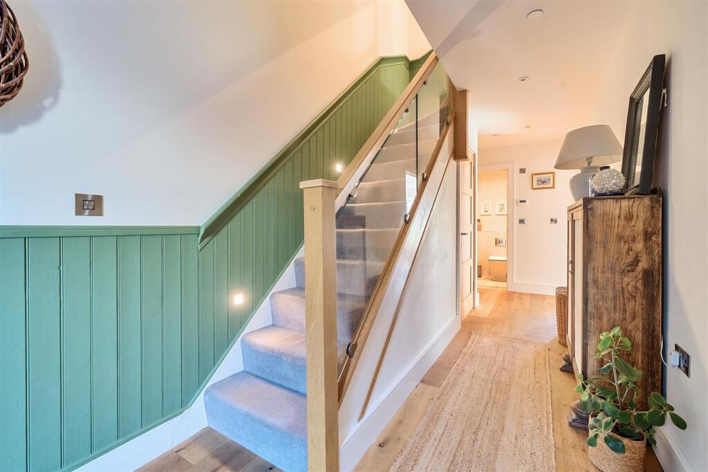 Cambric Chase Entrance.jpg