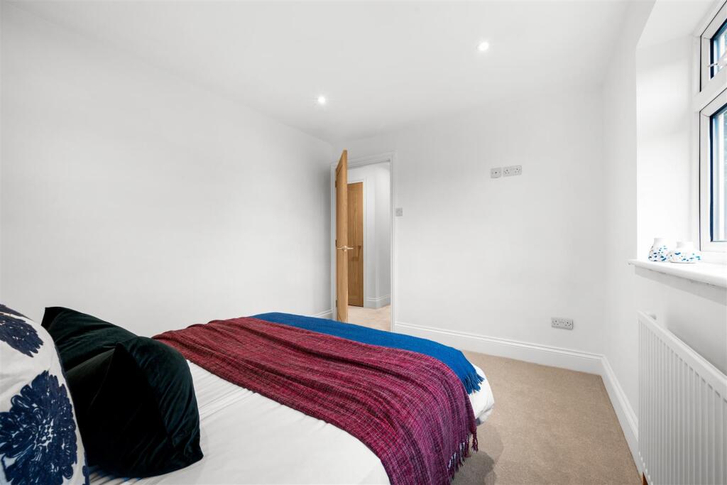 59 Fallibroome Road-48.jpg