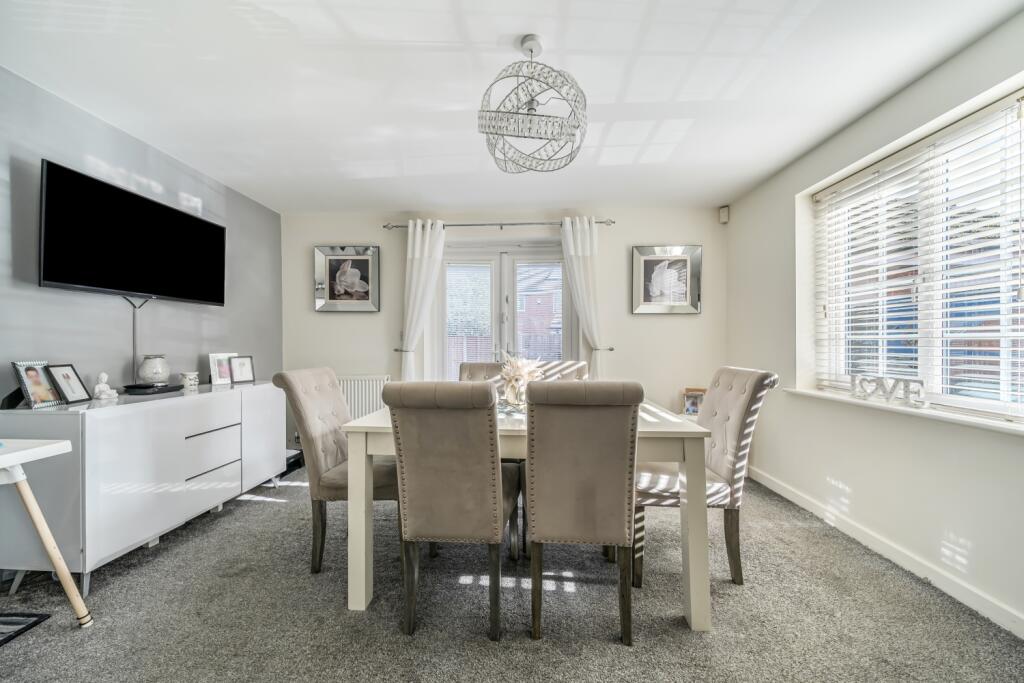 1360281-4-68fa265d341f4