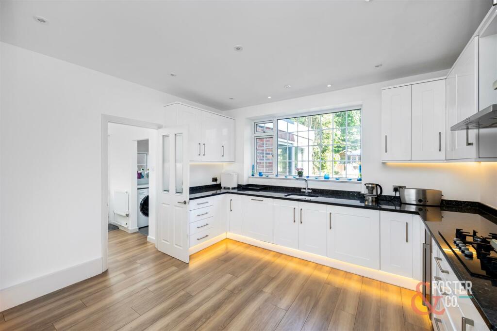 Woodland Drive 9-013.jpg