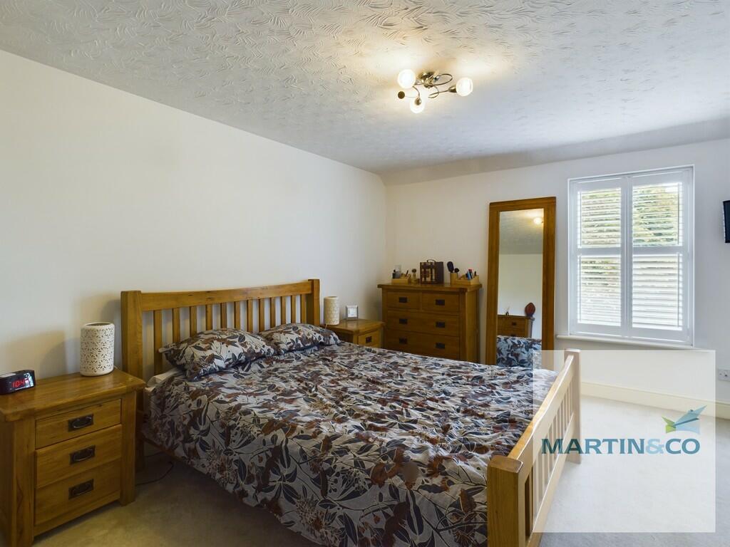 CAM03663G0-PR0032...