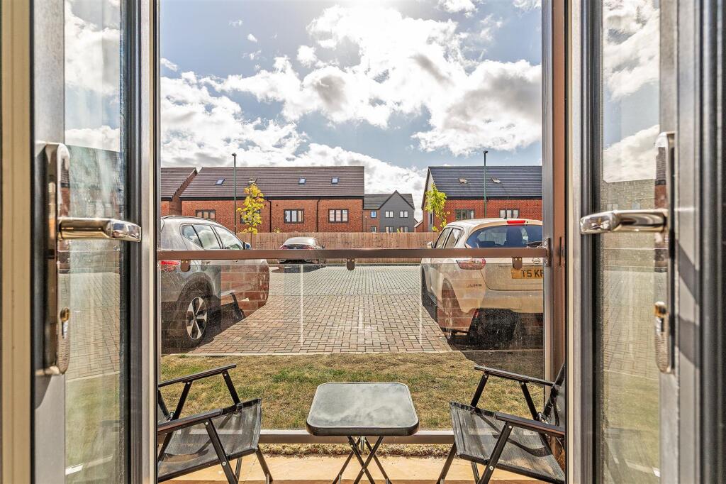 78 Newman Square_11.jpg