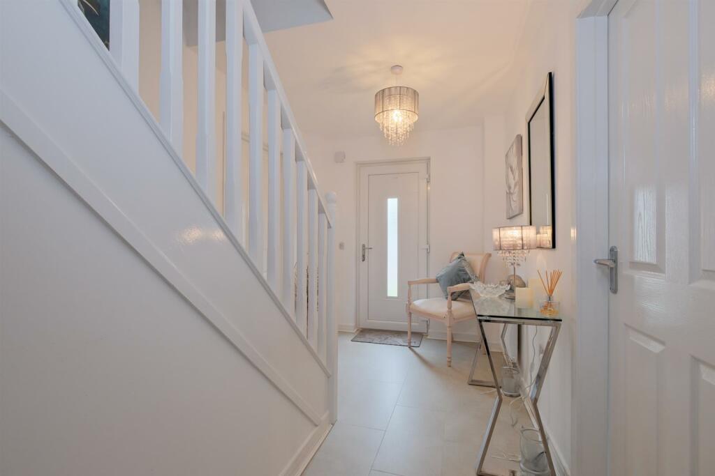 014-3 Burnhead Gardens Carluke ML8 4QL.jpg
