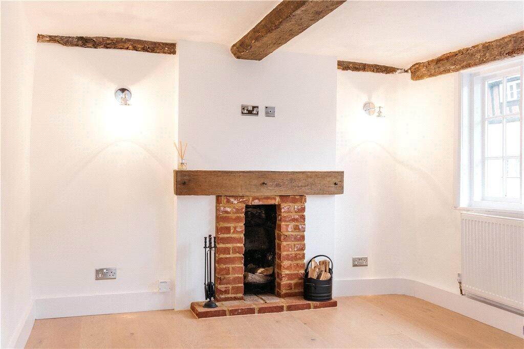 Sitting/Dining Room
