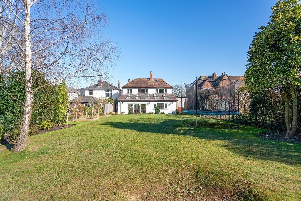 Handsome house with flat garden