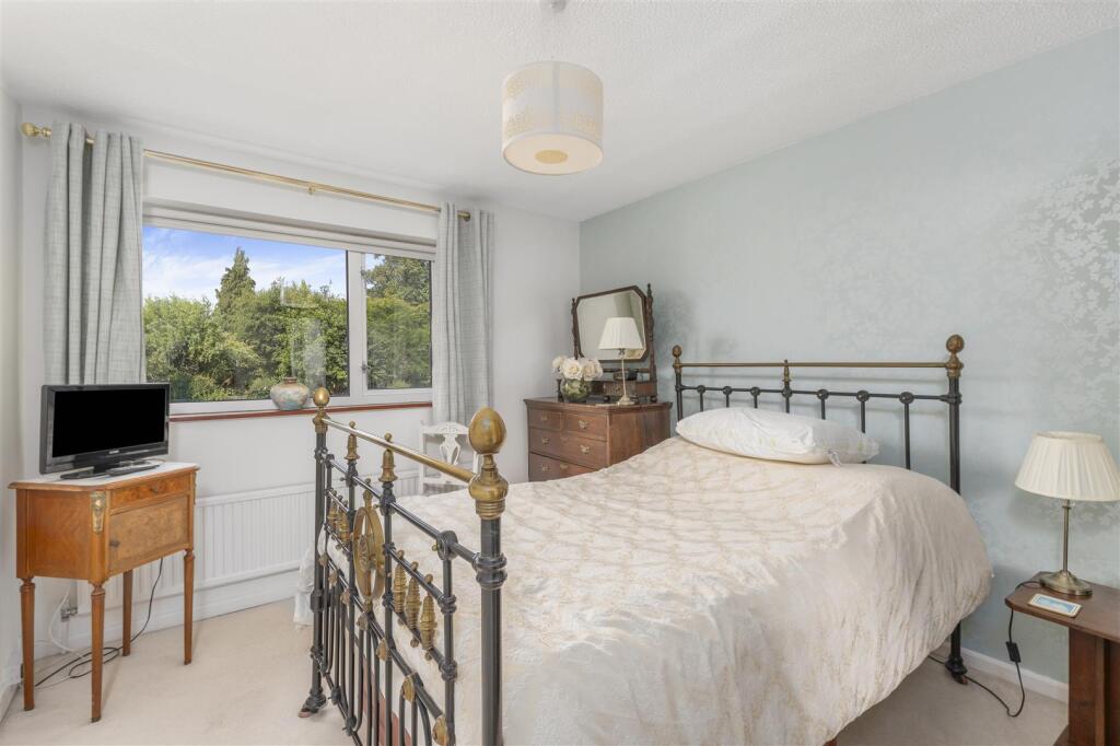 6 Whittall Street, Kings Sutton-21.jpg